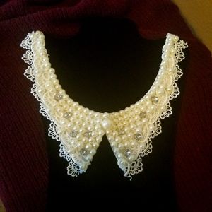Women Pearled Fake Collar